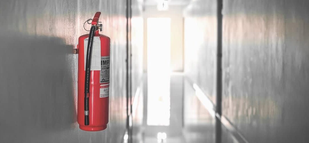 Extintores en comunidades de vecinos, ¿Cuántos deben tener?
